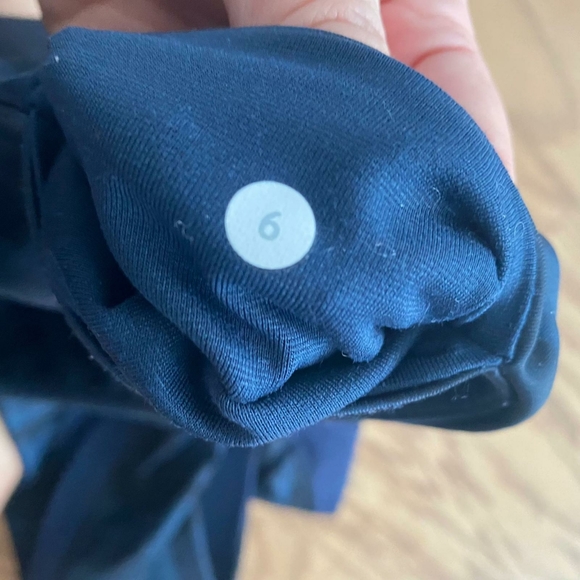 Lululemon Blue Camo Leggings Size 6 - Picture 6 of 13